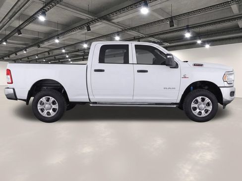 Used 2024 RAM 2500 Big Horn w/ Off Road Package AWD/4WD image 8