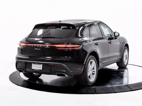 Certified 2025 Porsche Macan image 7