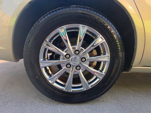 Used 2009 Buick Lucerne CXL w/ Driver Confidence Package FWD image 46