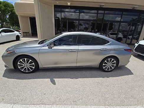 Used 2019 Lexus ES 350 w/ Premium Package FWD image 8