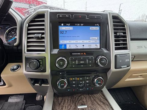 Used 2017 Ford F350 Lariat w/ Lariat Ultimate Package image 17