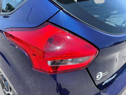 Used 2016 Ford Focus ST w/ Equipment Group 402A FWD image 28
