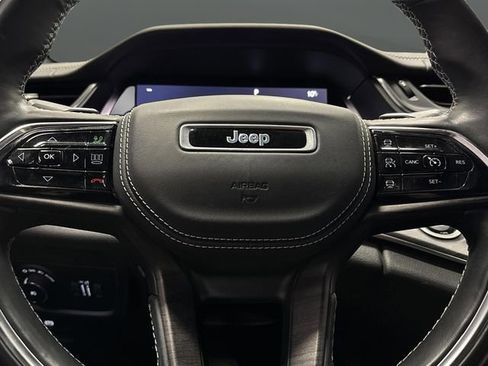 Used 2022 Jeep Grand Cherokee L Overland w/ Luxury Tech Group IV image 19