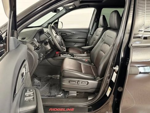 Used 2023 Honda Ridgeline Black Edition image 11