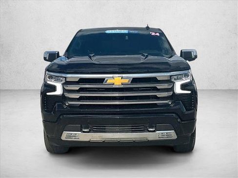 Certified 2024 Chevrolet Silverado 1500 High Country image 2