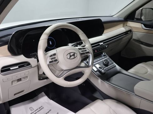 Used 2023 Hyundai Palisade Limited AWD/4WD image 16