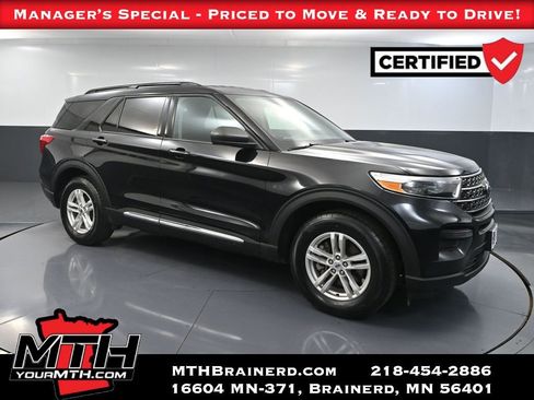 Used 2023 Ford Explorer XLT AWD/4WD image 1