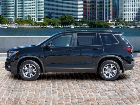 Used 2023 Honda Passport TrailSport image 16