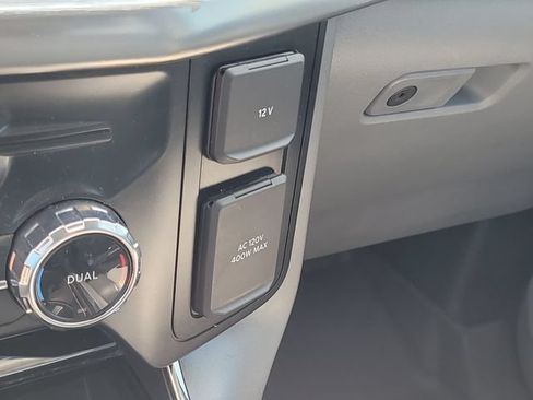 Used 2022 Ford F150 Lariat w/ Equipment Group 502A High AWD/4WD image 23