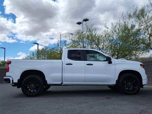 Used 2025 Chevrolet Silverado 1500 Custom RWD image 10