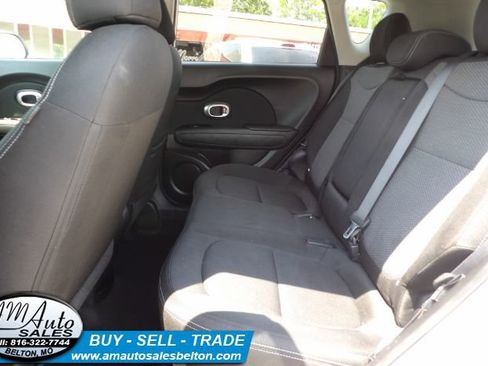 Used 2019 Kia Soul + image 14