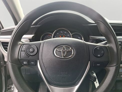 Used 2016 Toyota Corolla LE image 18