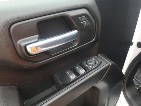 Used 2022 Chevrolet Silverado 1500 Custom w/ LPO, Dark Essentials Package AWD/4WD image 28
