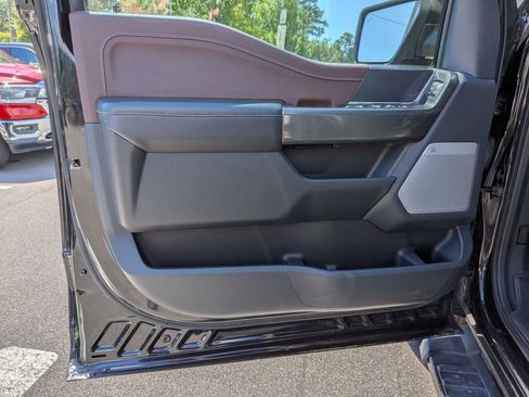Used 2022 Ford F150 Lariat AWD/4WD image 12