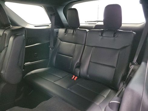 Used 2025 Ford Explorer ST image 35