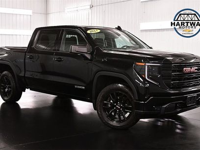 Used 2023 GMC Sierra 1500 Elevation