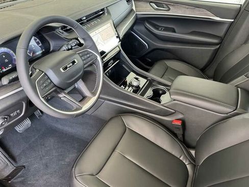 New 2026 Jeep Grand Cherokee Limited image 7