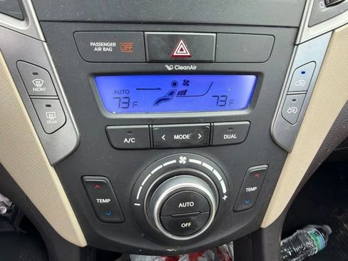 Used 2013 Hyundai Santa Fe Sport 2.0T FWD image 21