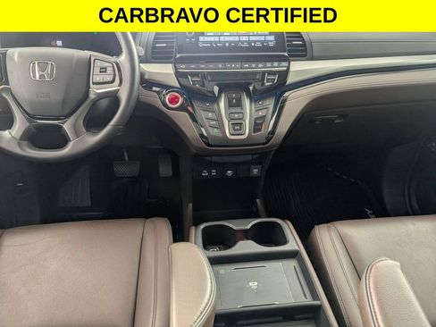 Used 2025 Honda Odyssey Touring image 25