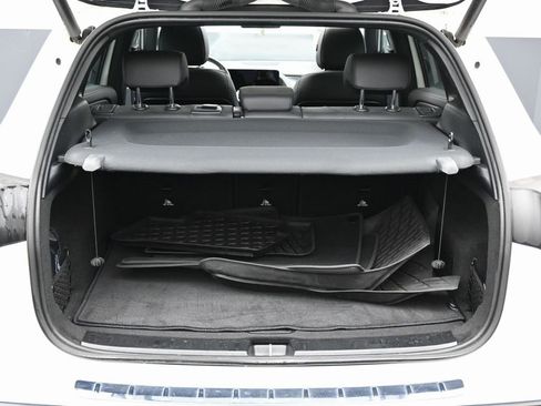 Used 2024 Mercedes-Benz GLA 250 4MATIC image 18