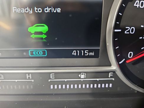 Used 2023 Kia Sorento EX image 17