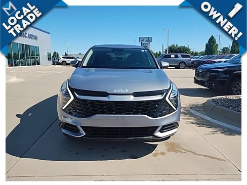 Used 2025 Kia Sportage EX FWD image 2