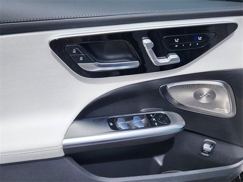 New 2025 Mercedes-Benz C 300 4MATIC Sedan image 10