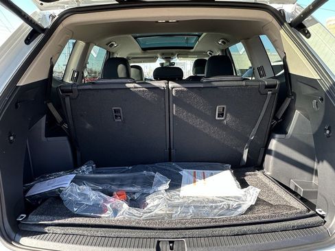 New 2026 Volkswagen Atlas SEL Premium R-Line AWD/4WD image 4