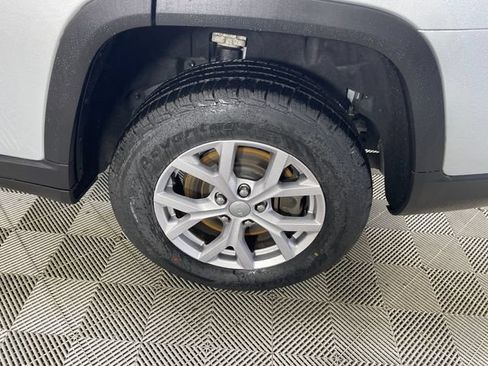 Used 2022 Jeep Grand Cherokee L Limited AWD/4WD image 22