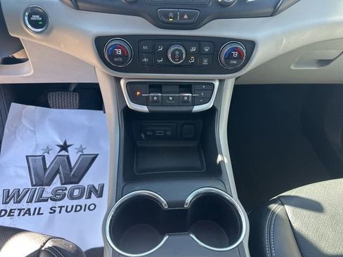 Used 2022 GMC Terrain SLE w/ Driver Convenience Package image 20