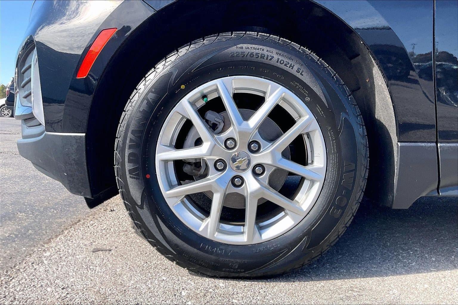 Used 2024 Chevrolet Equinox LT AWD/4WD image 9