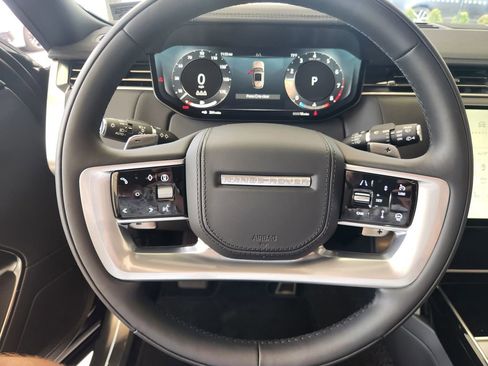 New 2026 Land Rover Range Rover SE image 18