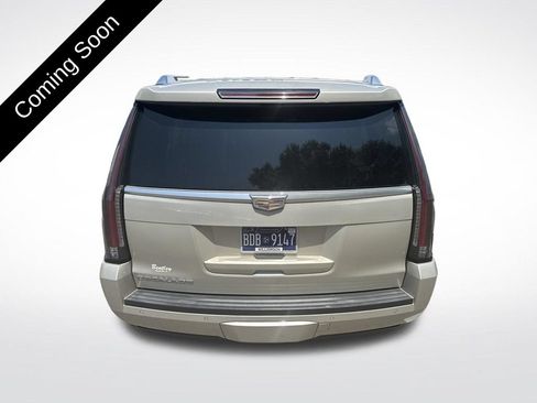 Used 2015 Cadillac Escalade ESV Premium RWD image 7