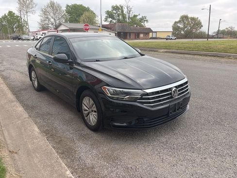 Used 2019 Volkswagen Jetta S image 8