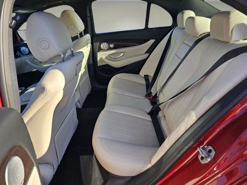Used 2019 Mercedes-Benz E 300 image 15