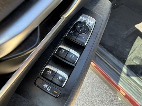 Used 2023 Kia Telluride EX image 14