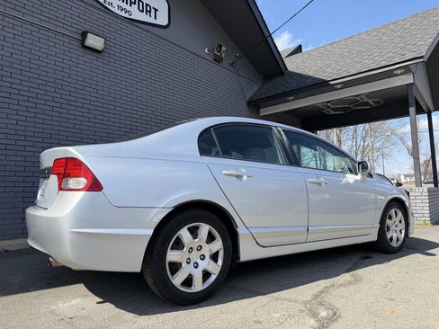 Used 2011 Honda Civic LX image 7
