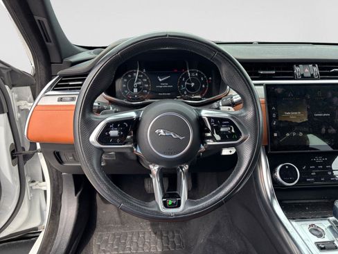Used 2021 Jaguar XF R-Dynamic SE AWD/4WD image 11