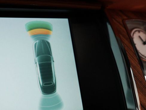 Used 2017 Rolls-Royce Dawn image 56