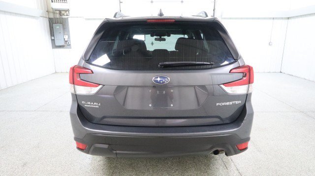 Used 2021 Subaru Forester Premium AWD/4WD image 8