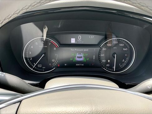 Certified 2023 Cadillac XT5 Premium Luxury FWD image 22