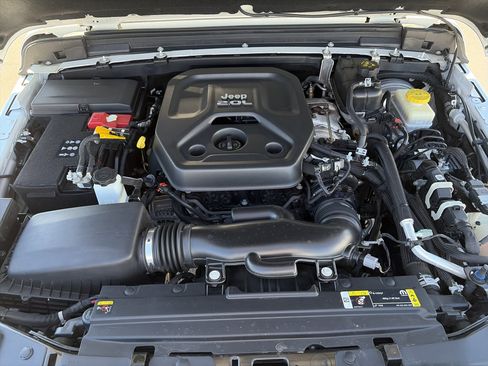 Used 2021 Jeep Wrangler Willys image 29