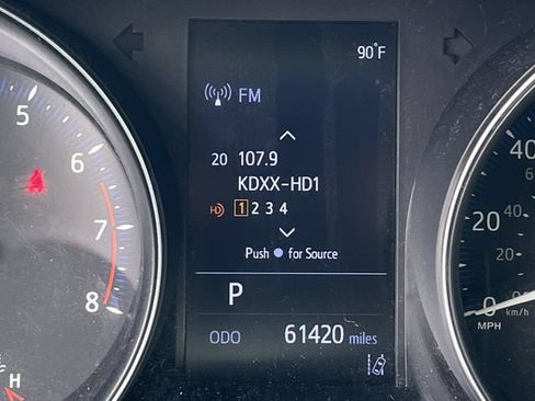 Used 2019 Toyota C-HR Limited FWD image 15
