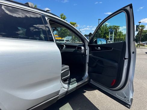 Used 2020 Kia Sorento S AWD/4WD image 18