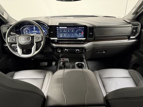 Used 2023 GMC Sierra 1500 SLT w/ SLT Premium Package image 32