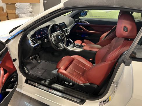Used 2022 BMW 440i xDrive Convertible w/ Premium Package image 10