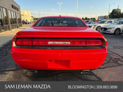Used 2010 Dodge Challenger R/T RWD image 10