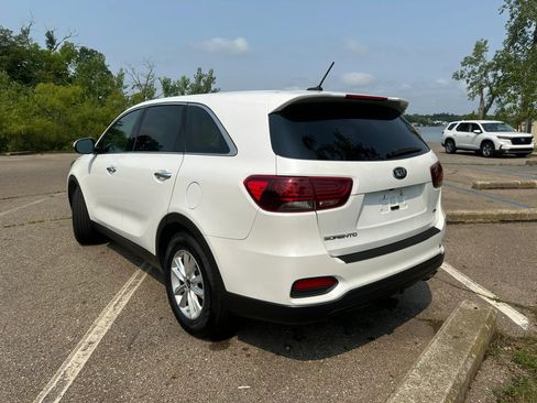 Used 2020 Kia Sorento LX FWD image 7