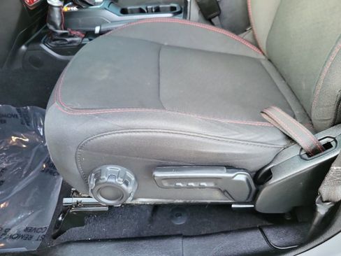 Certified 2021 Jeep Wrangler Unlimited Rubicon image 26