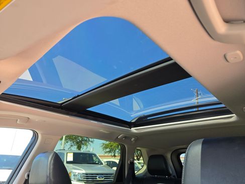 Certified 2025 Nissan Rogue Platinum AWD/4WD image 32